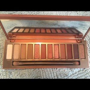 Urban decay naked heat pallet
